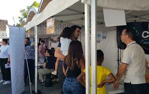 Beaucoup de monde sous le soleil au Forum des associations le 6 septembre